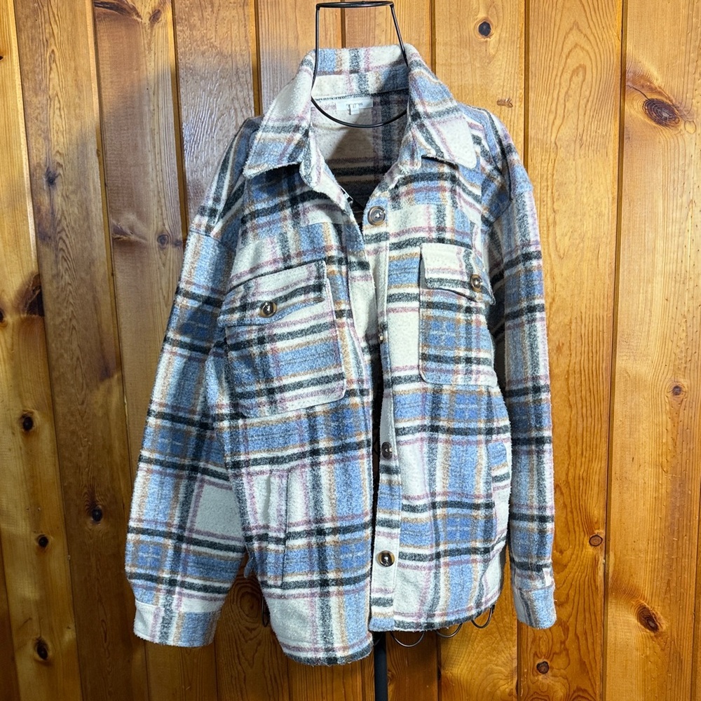 Maurices Multicolor Plaid Jacket size large cute Easter flannel thicker material